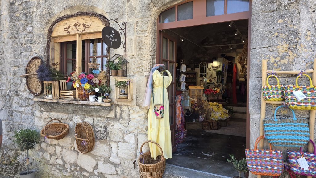 Store at Le Baux