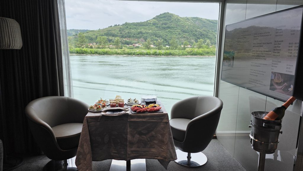 Emerald cruise balcony